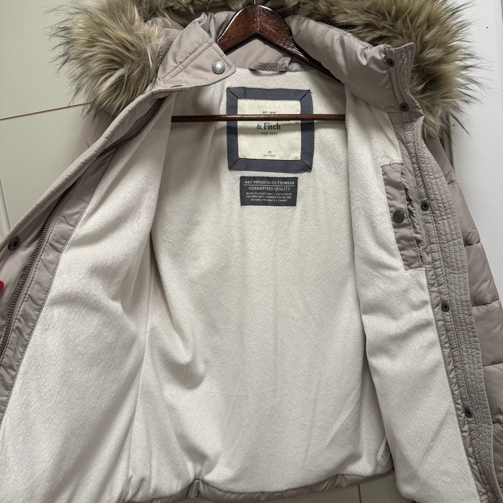 Abercrombie & Fitch Women Puffer Jacket Hooded Beige XS - Picture 7 of 7